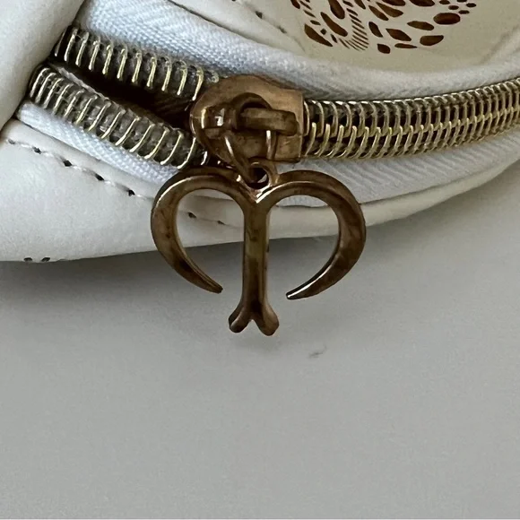 Cosmetic Pouch - Picture 5 of 16